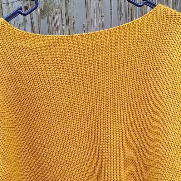 Mustard Yellow Sweater - No Size or Brand Tag - EUC - See Measurements - Picture 7 of 9